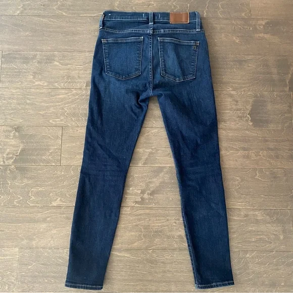 Madewell 9" High-Rise Skinny Jeans: Button-Front Edition - Picture 5 of 9